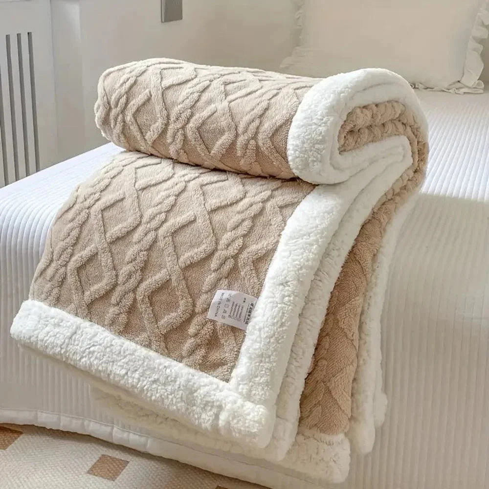 Reversible sherpa fleece blanket