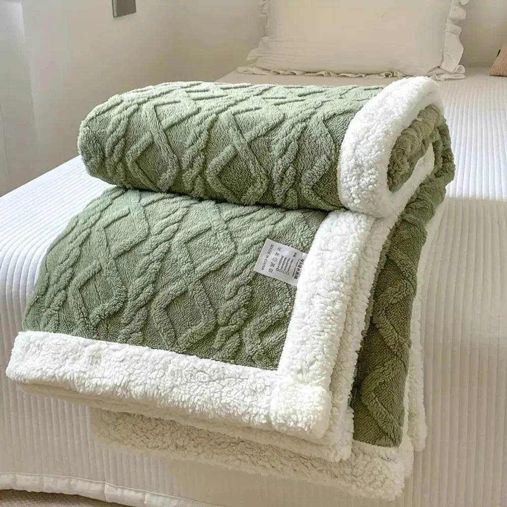 Reversible sherpa fleece blanket